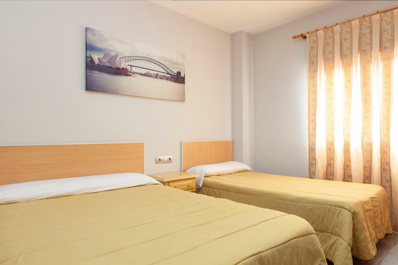 Olympia Ronda Hostel El Puig  Bagian luar foto